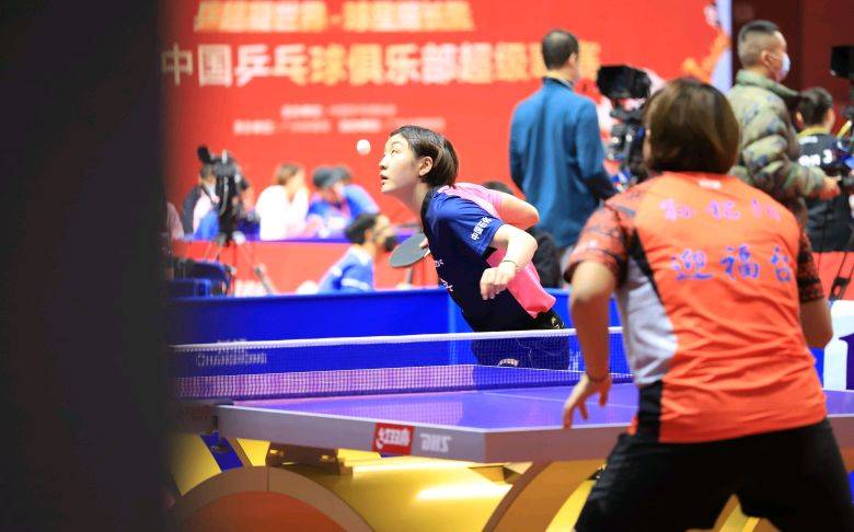 将球狠狠砸 将球狠狠砸