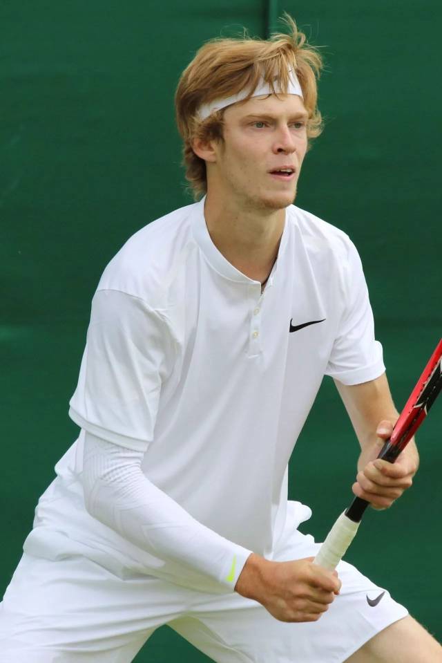 在全国少数 在全国少数