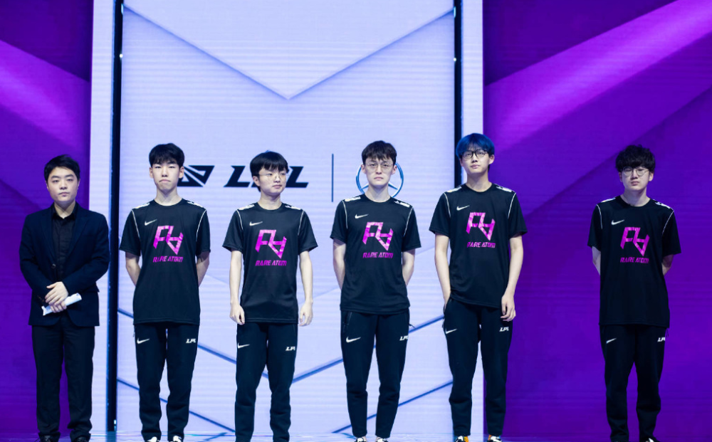 另一方面 另一方面